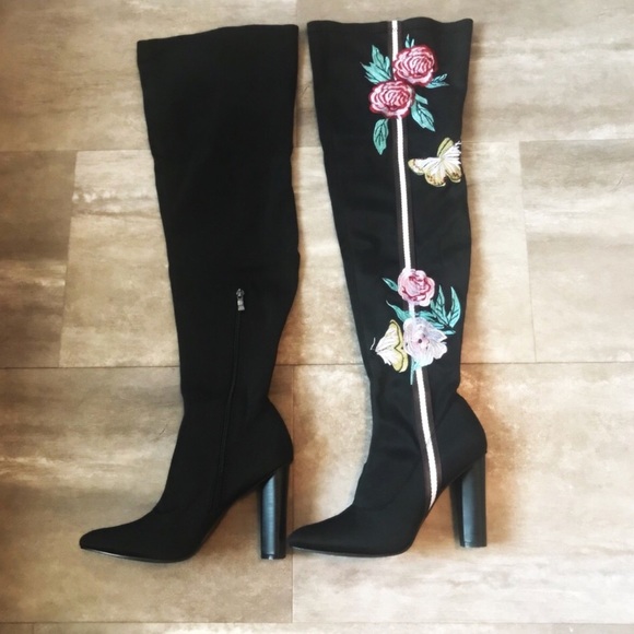 BLACK FLOWERY THIGH HIGH STRETCH BOOTS - Picture 2 of 5